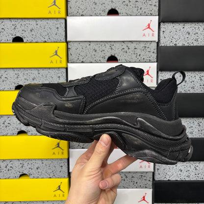 BLG Triple S Black