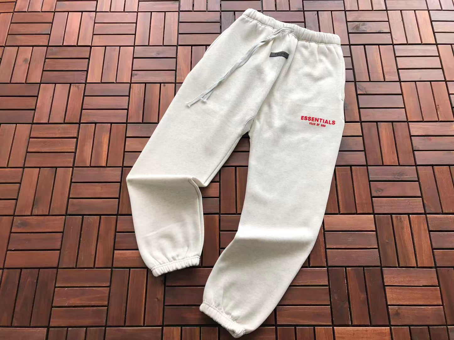 Conjuntos Essentials