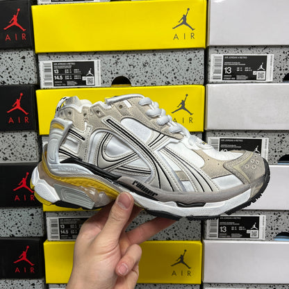 BLG Runner White/Black/Beige/Yellow
