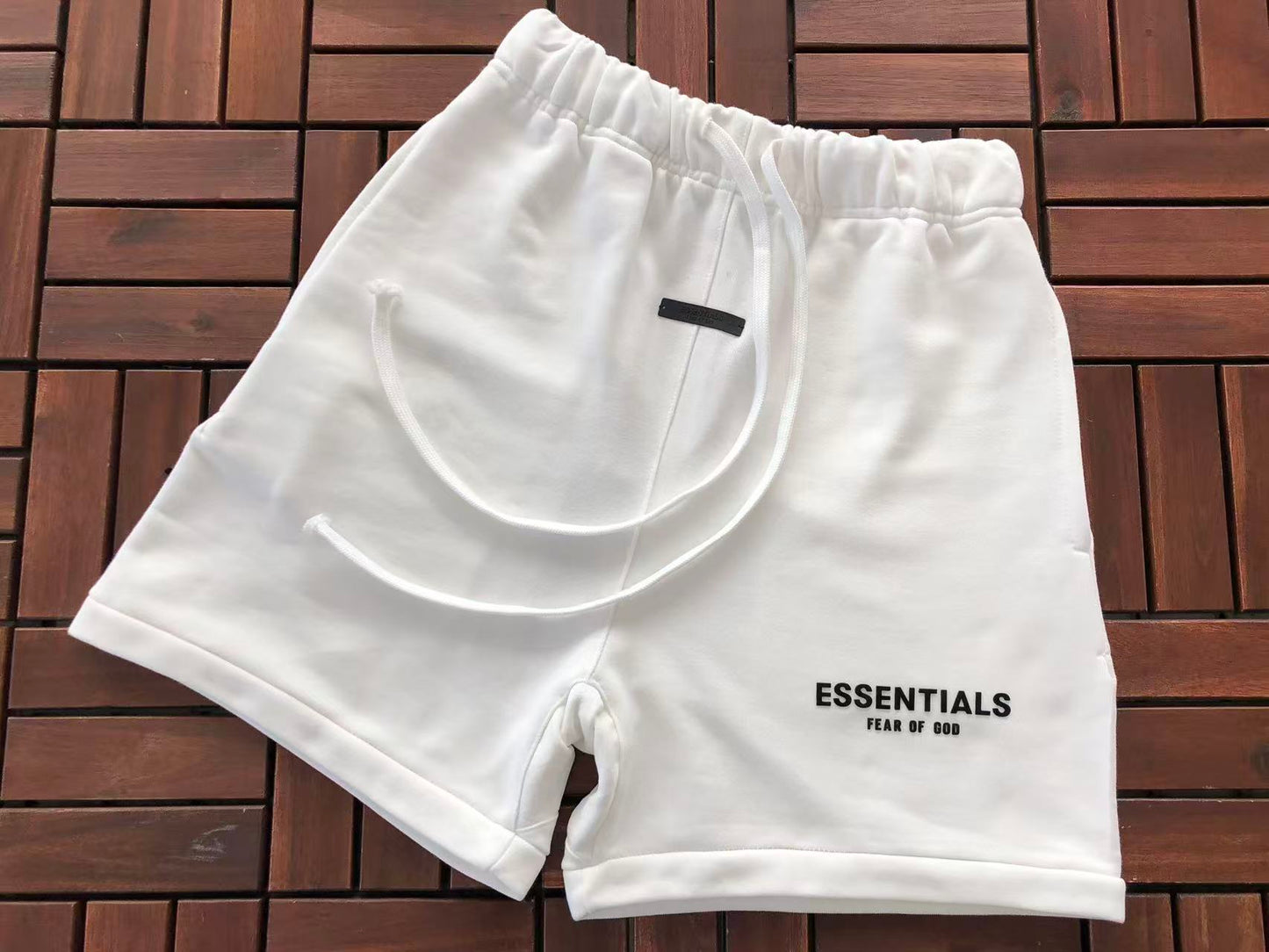 Conjuntos Essentials
