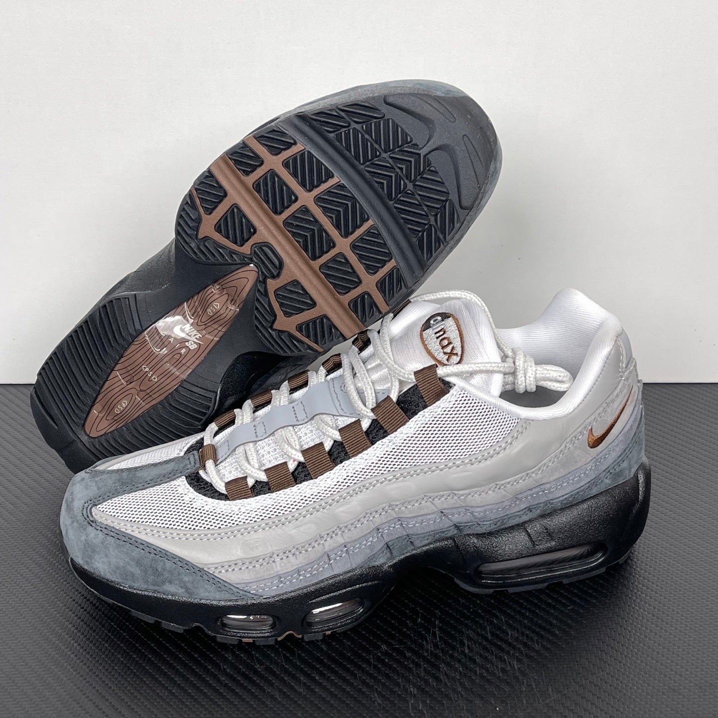 95 Brown Grey