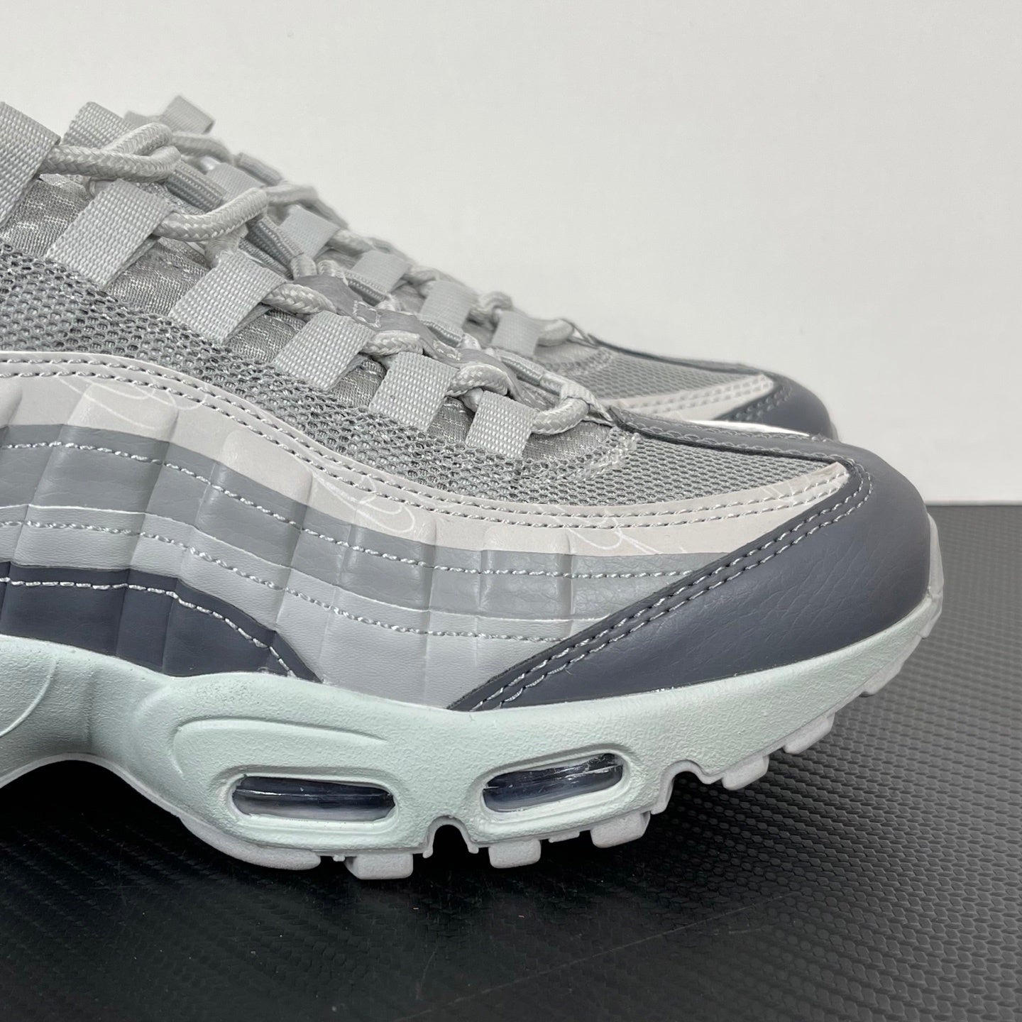 95 White Baby Blue Grey