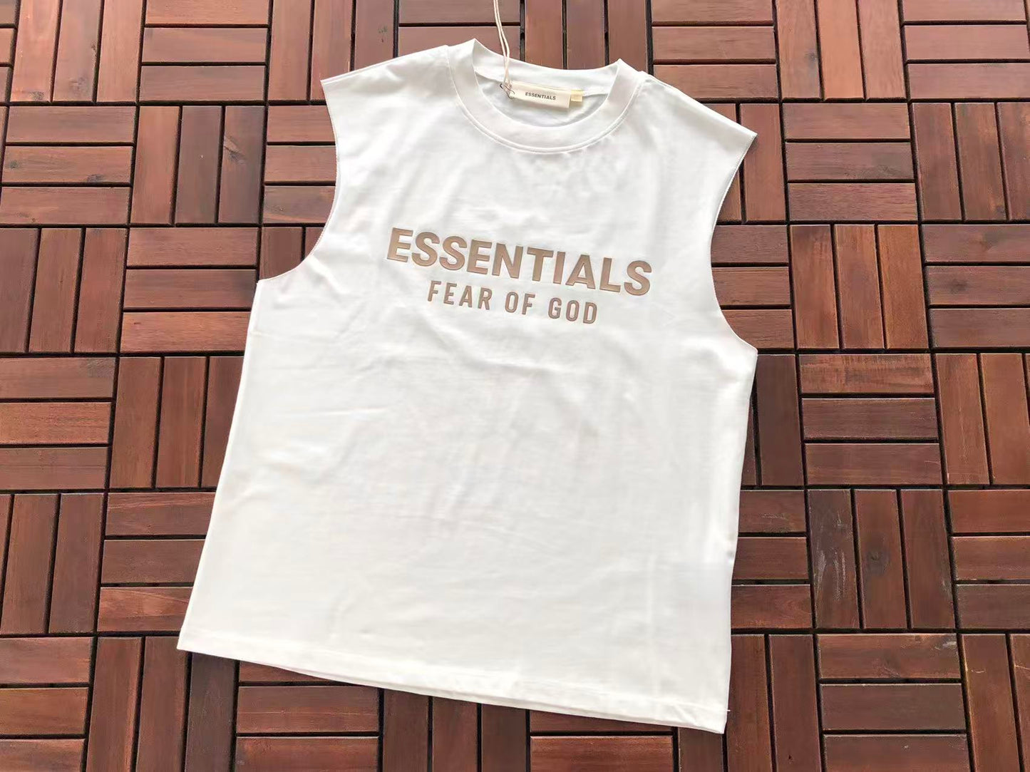 T-Shirts sem Mangas ESSENT