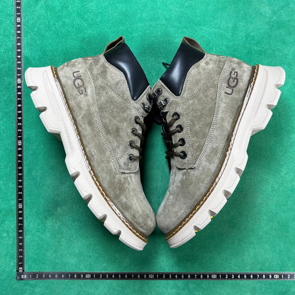 TT UGG CLASSIC MINI Lace-Up Weather