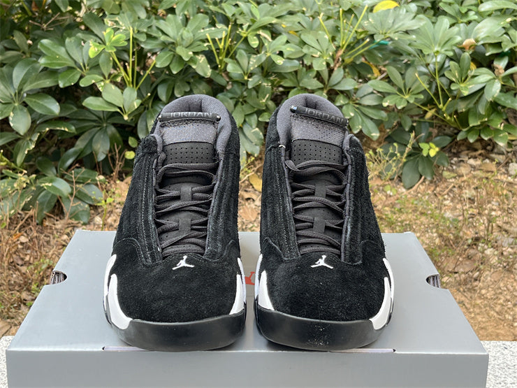AJ14 Bred