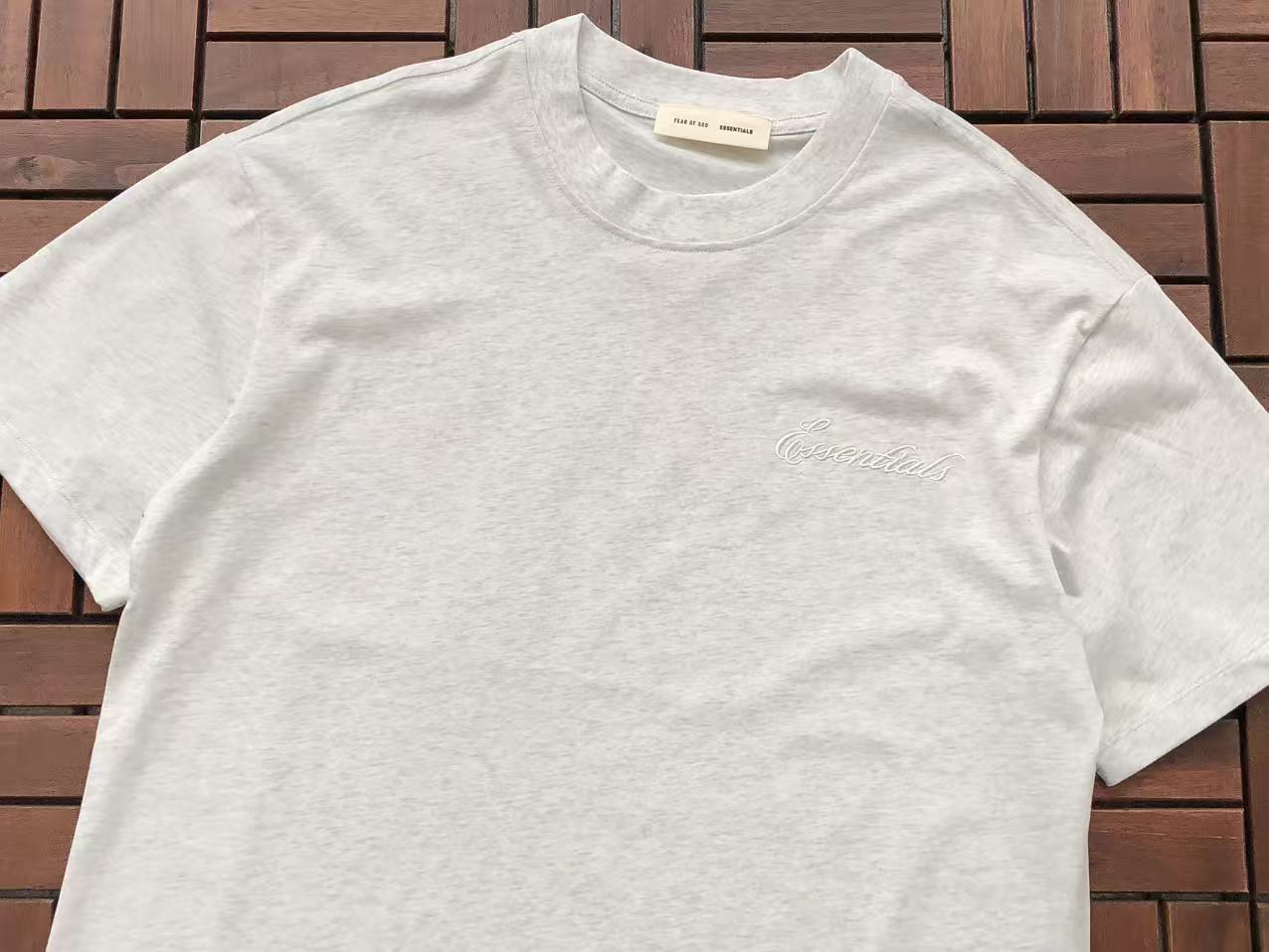 T-Shirts ESSENT