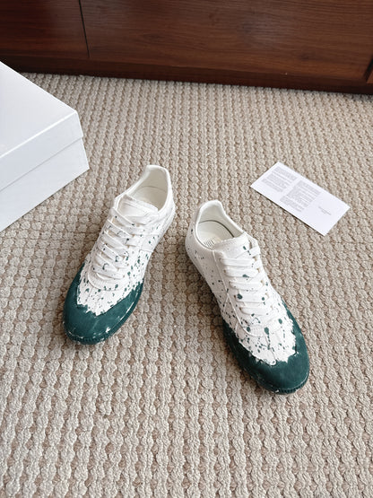Maison White Green Nose