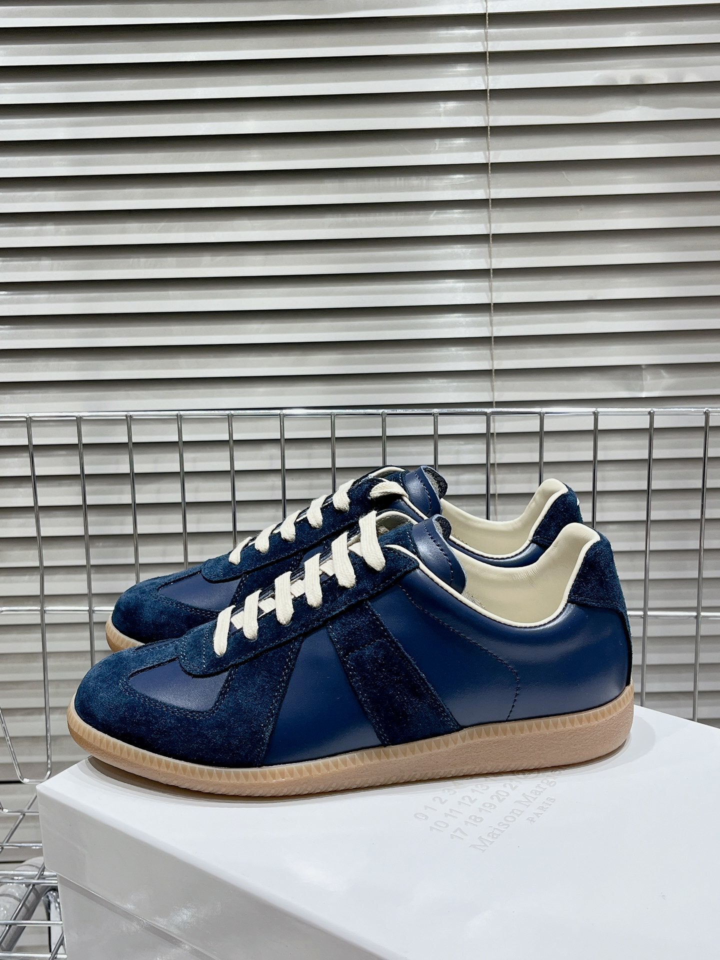 Maison Marine Blue Gum Sole