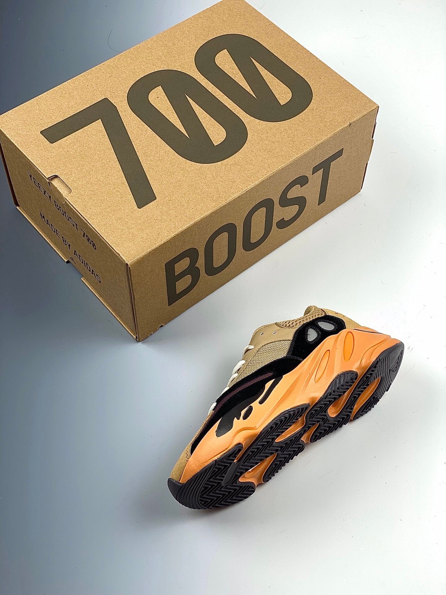 700 Enflame Amber