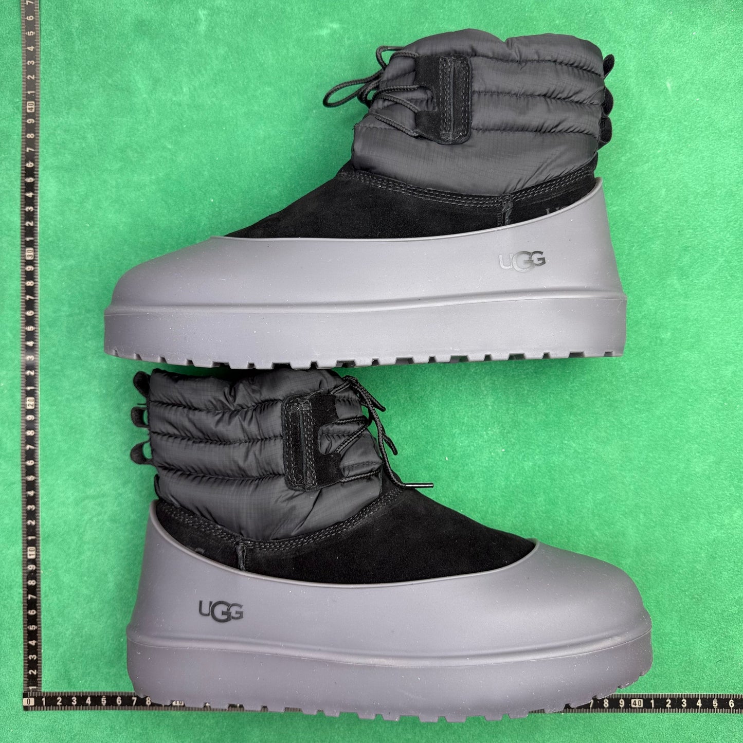 TT UGG CLASSIC MINI Lace-Up Weather