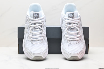 740 White