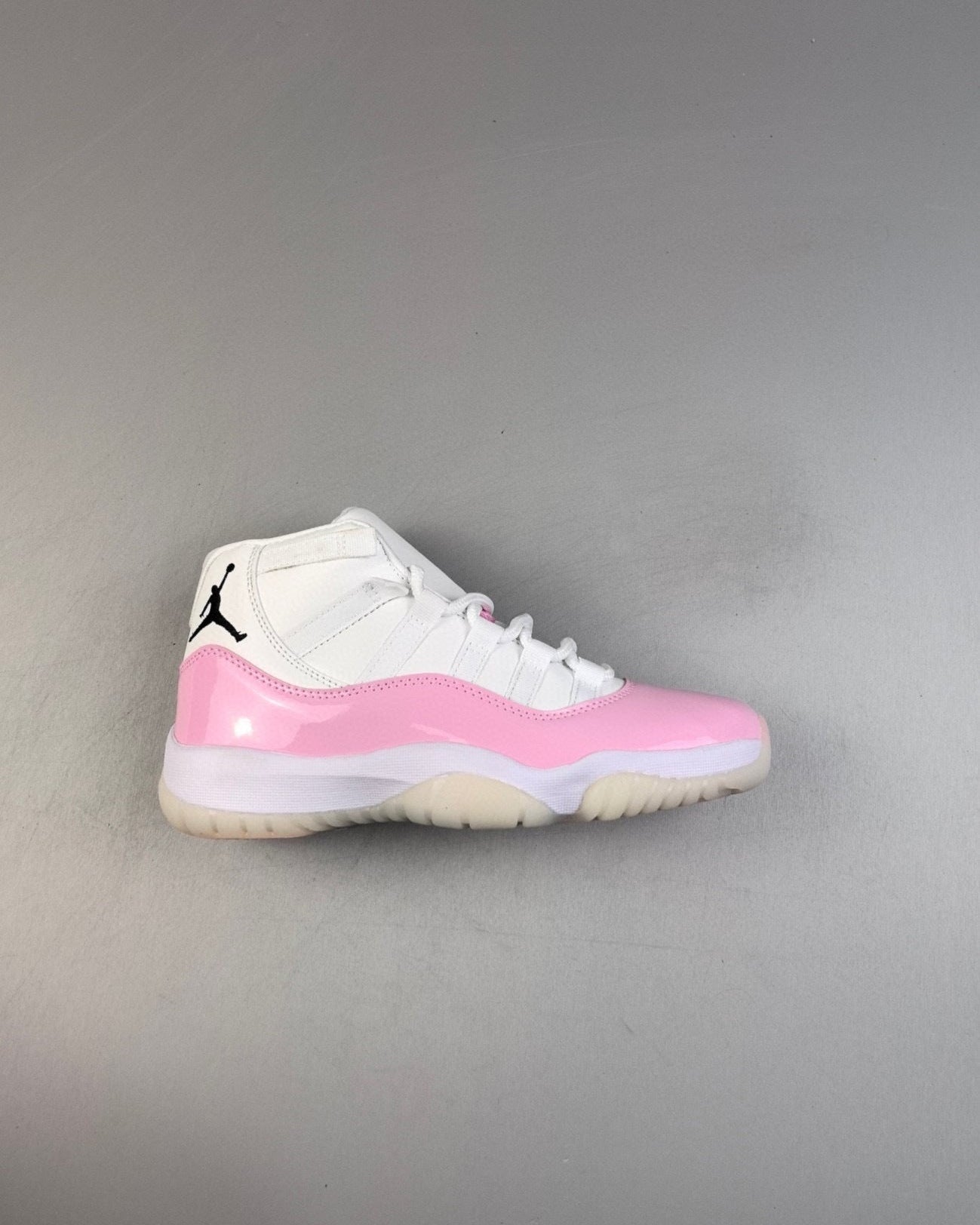 AJ11 Retro High Concord Pink
