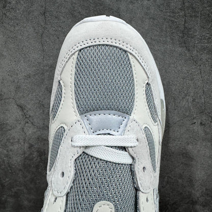 992 Triple White Grey