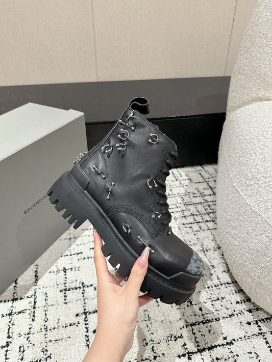 Bulldozer Boots