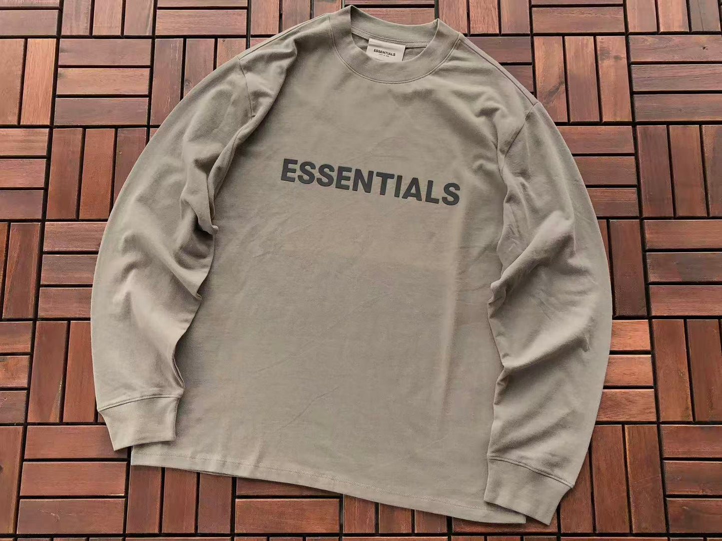 Conjuntos Essentials
