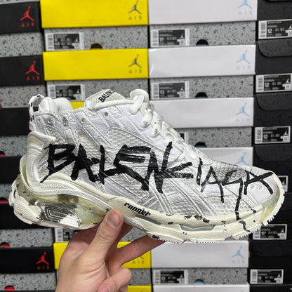 BLG Runner 7.0 Graffiti - White Black