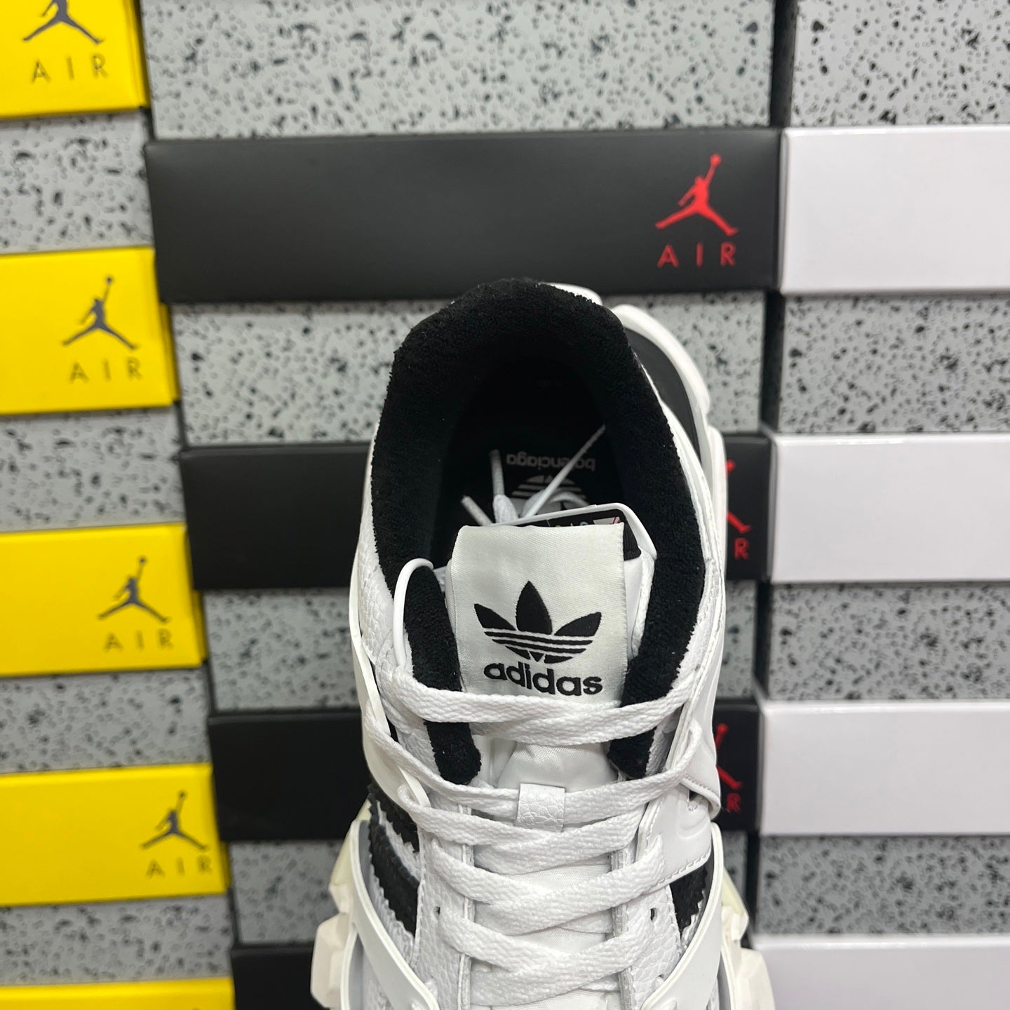 BLG Track x AD White Black