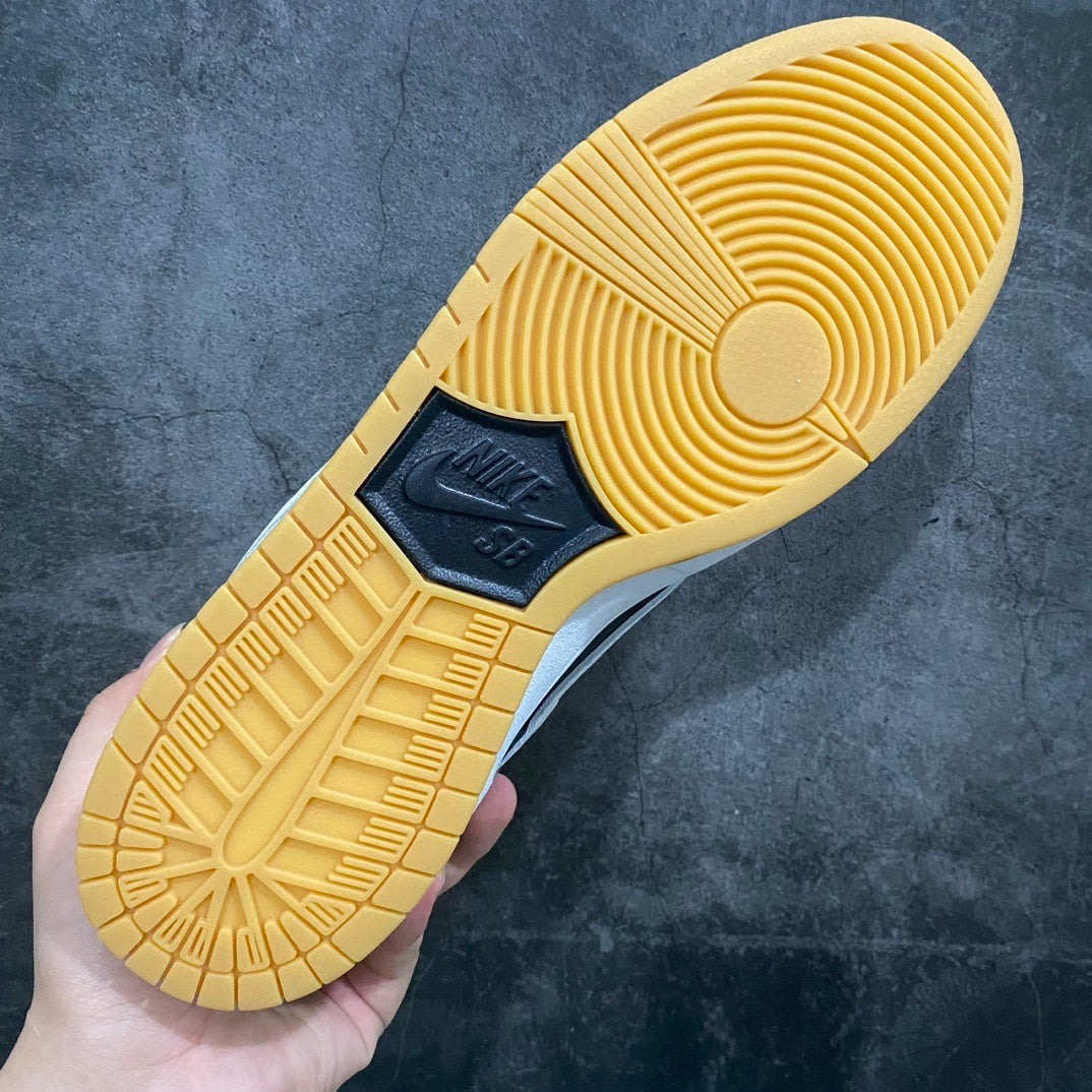 Dunk SB Black gum