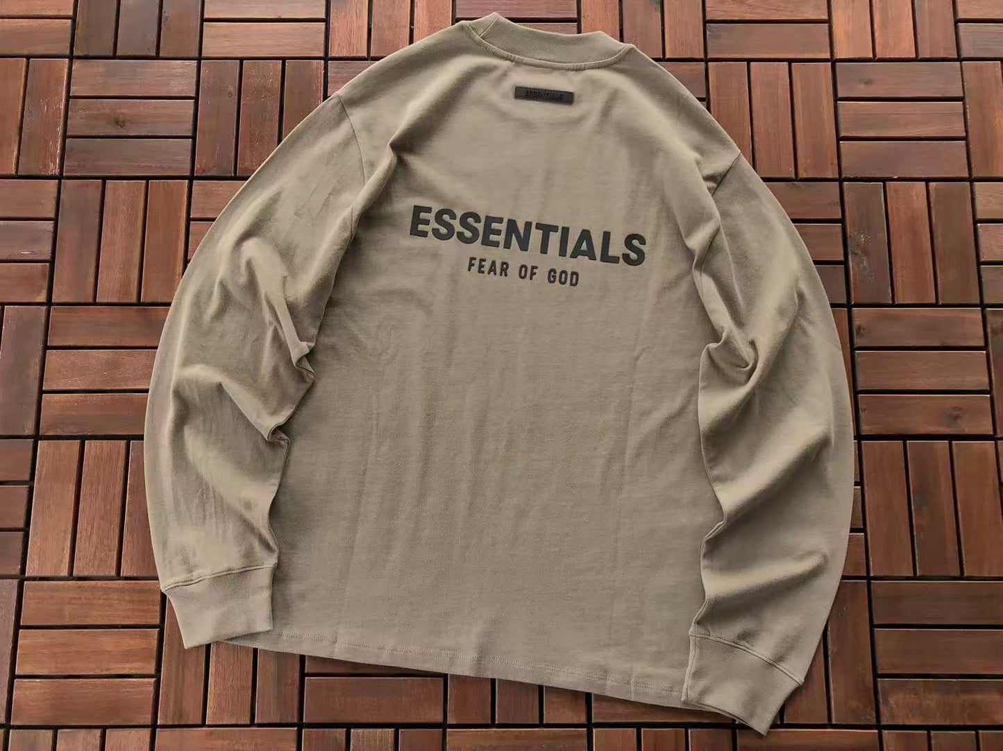 Conjuntos Essentials