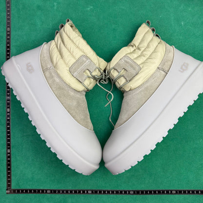 TT UGG CLASSIC MINI Lace-Up Weather
