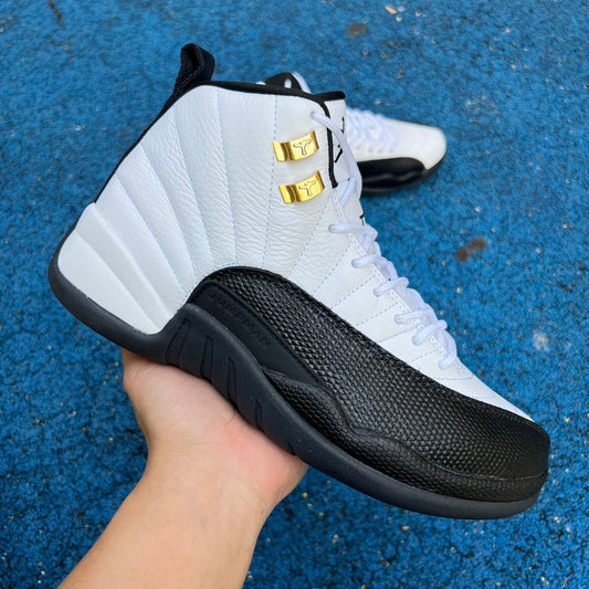 12 BLACK AND WHITE