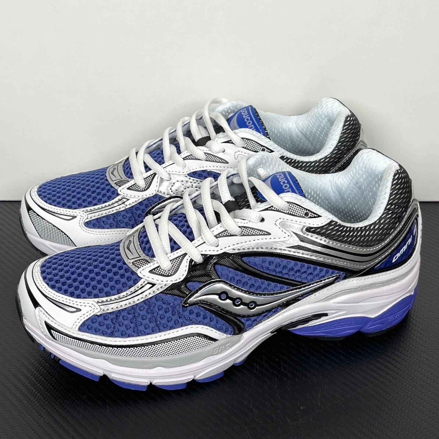 Sau Omni 9 Blue and White