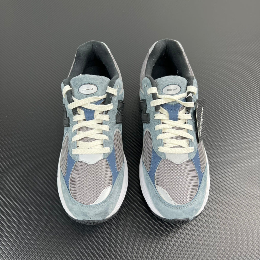 2002RU2 Grey Blue Black
