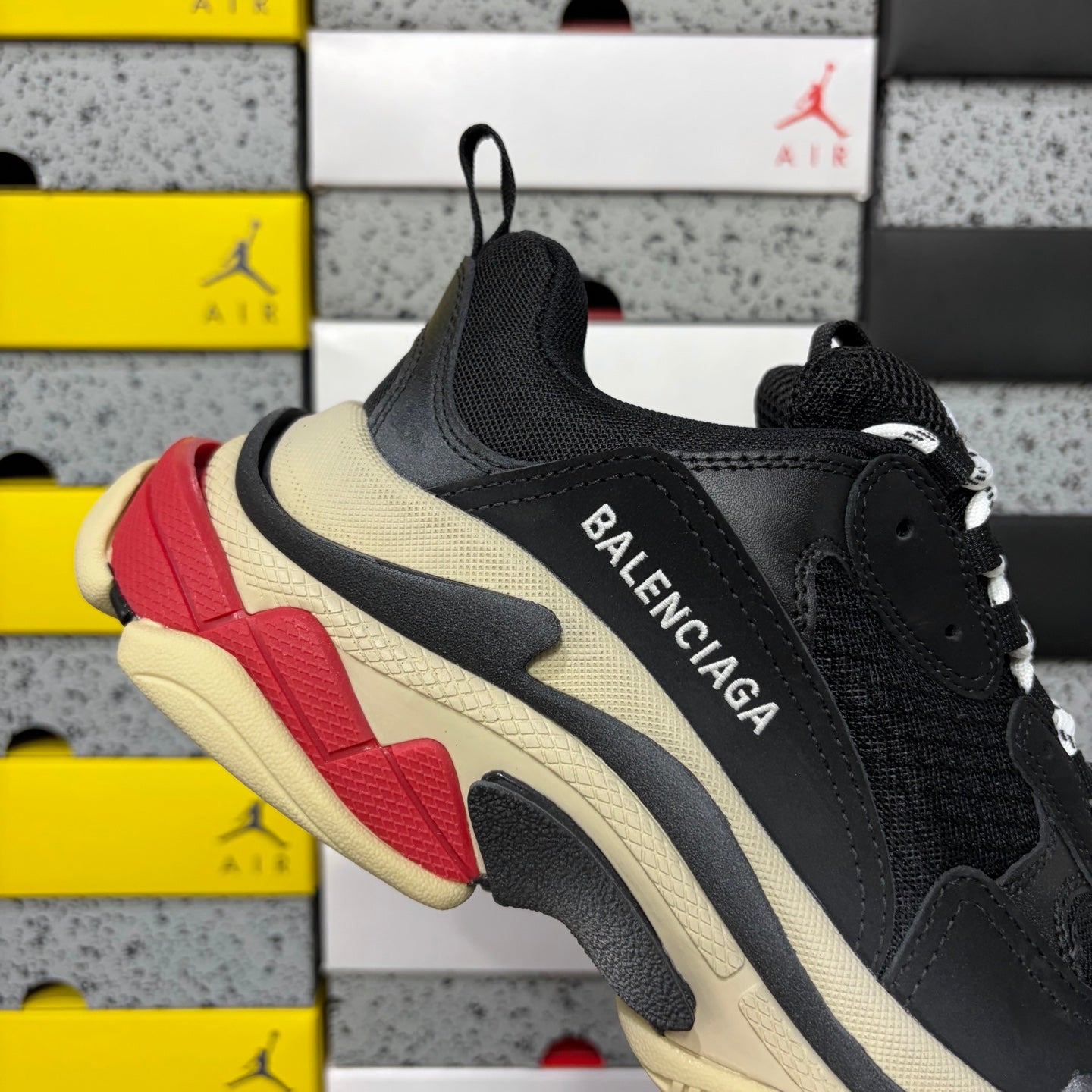 BLG Triple S Black/Red