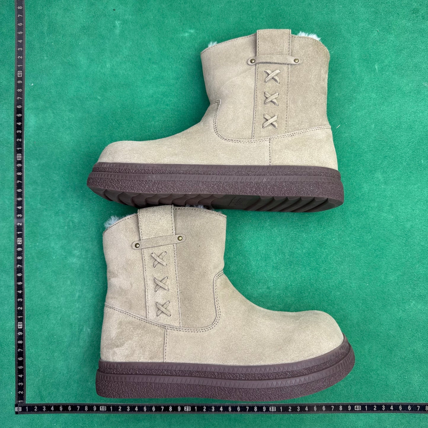 TT UGG