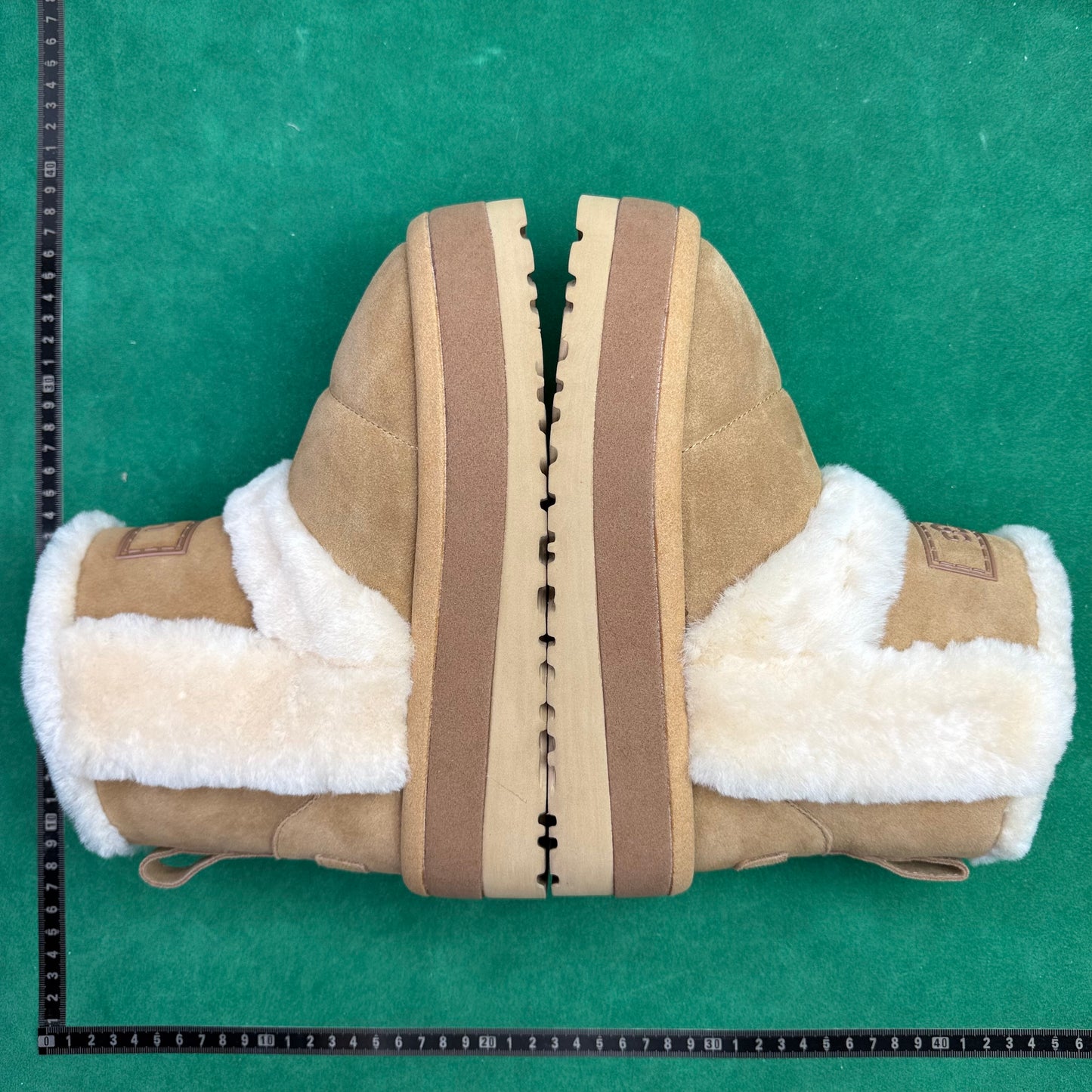 TT UGG