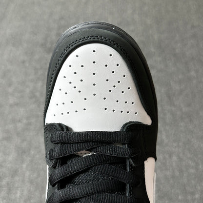 Dunk Low Pro x Jeff Staple Panda Pigeon