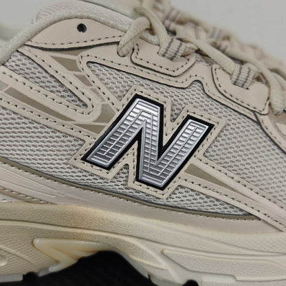 740 Sea Salt / Beige