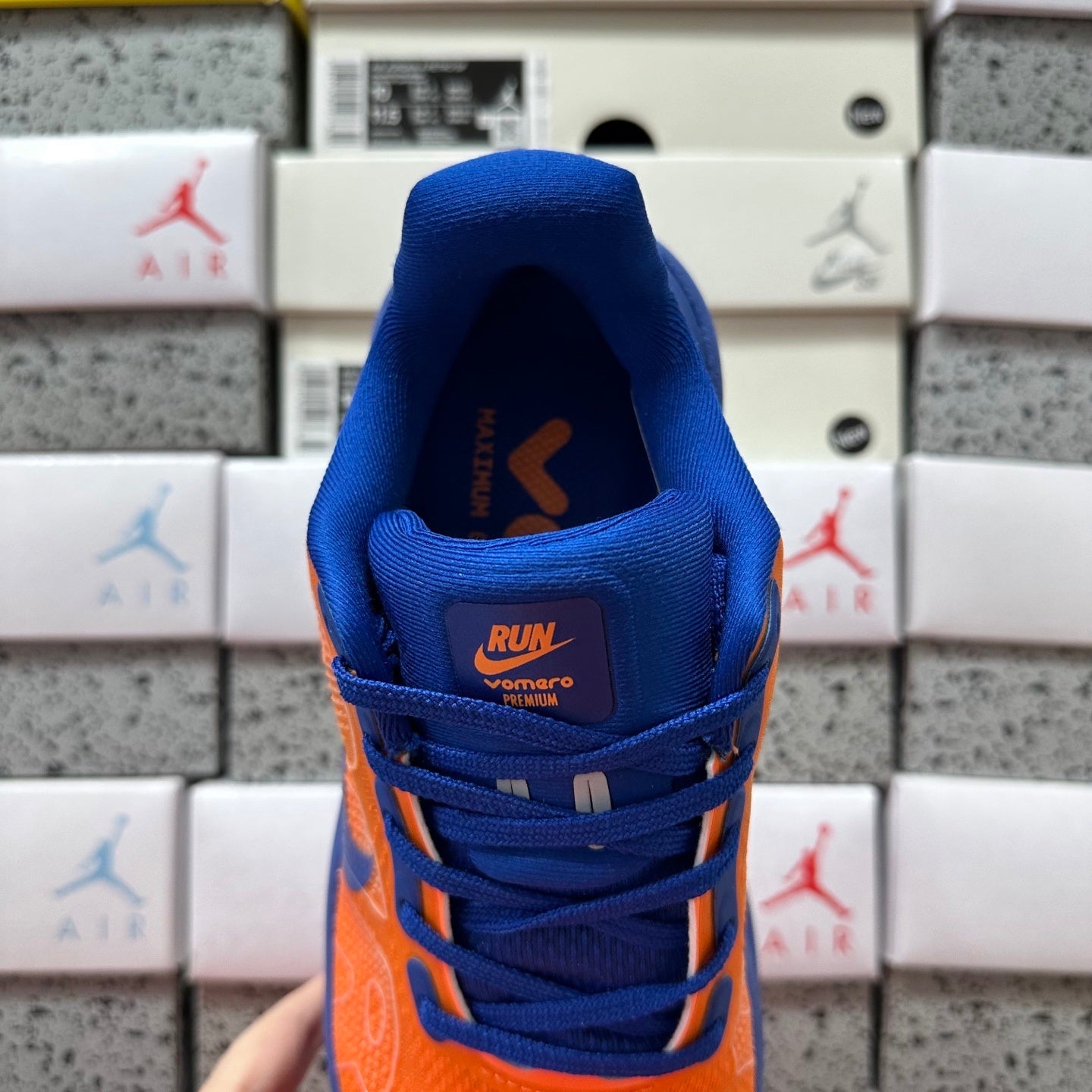 Vomero Premium Orange/Blue