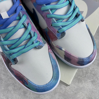 Dunk SB Bleached Aqua