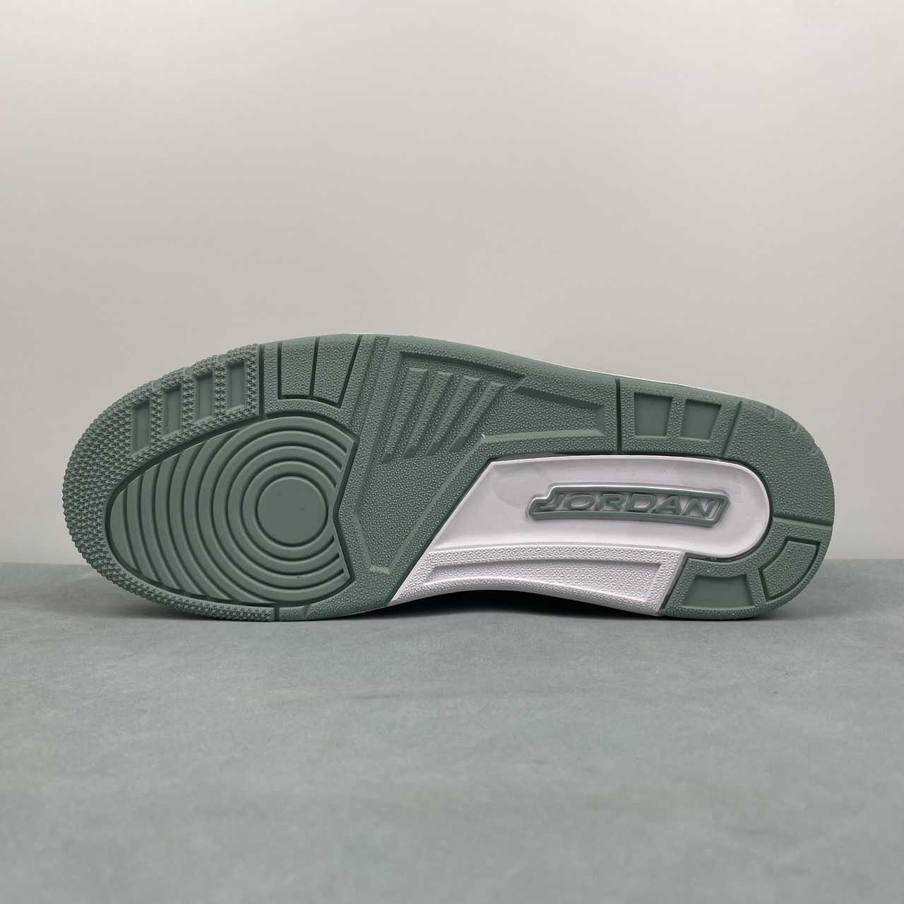 Legacy 312 White Black Neutral Grey Green