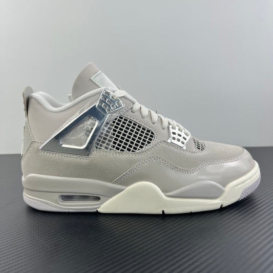 AJ4 Retro Frozen Moments