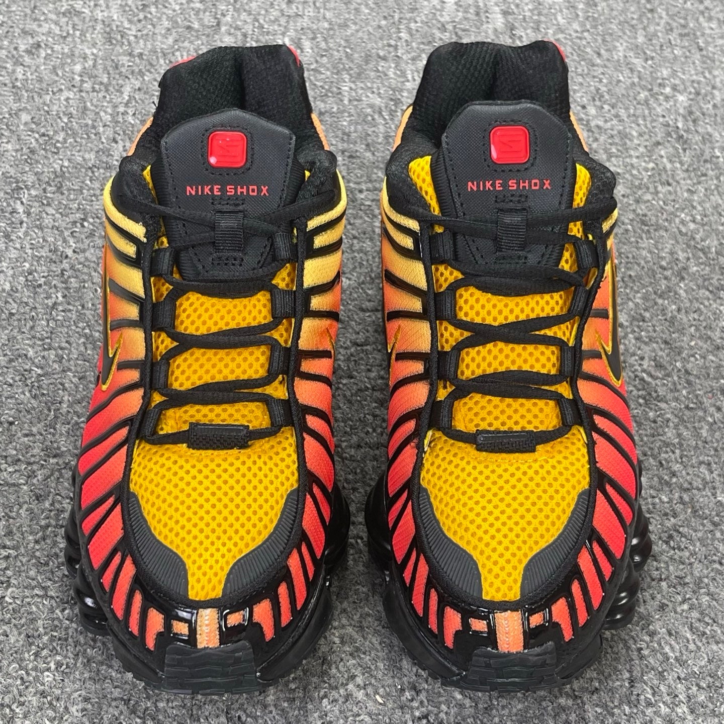 Aware Shox TL Black Fire