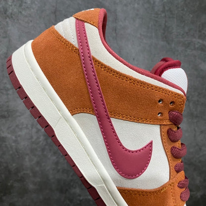 Dunk SB Dark Russet Cedar