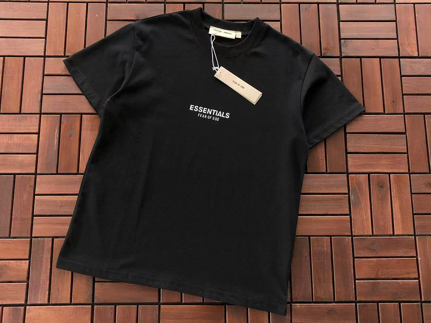T-Shirts ESSENT