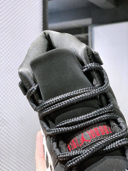 AJ11 High Cow