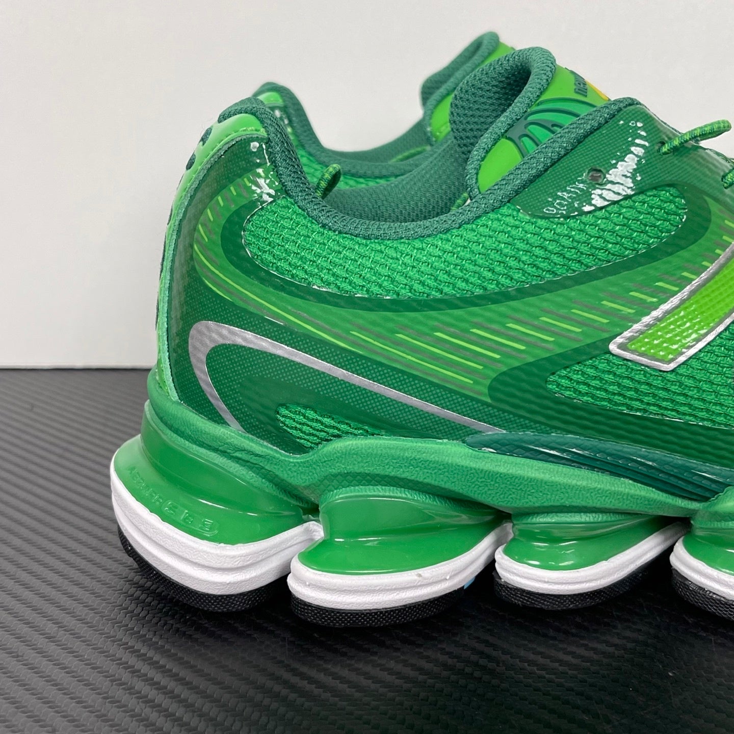2000 ABZORB Green