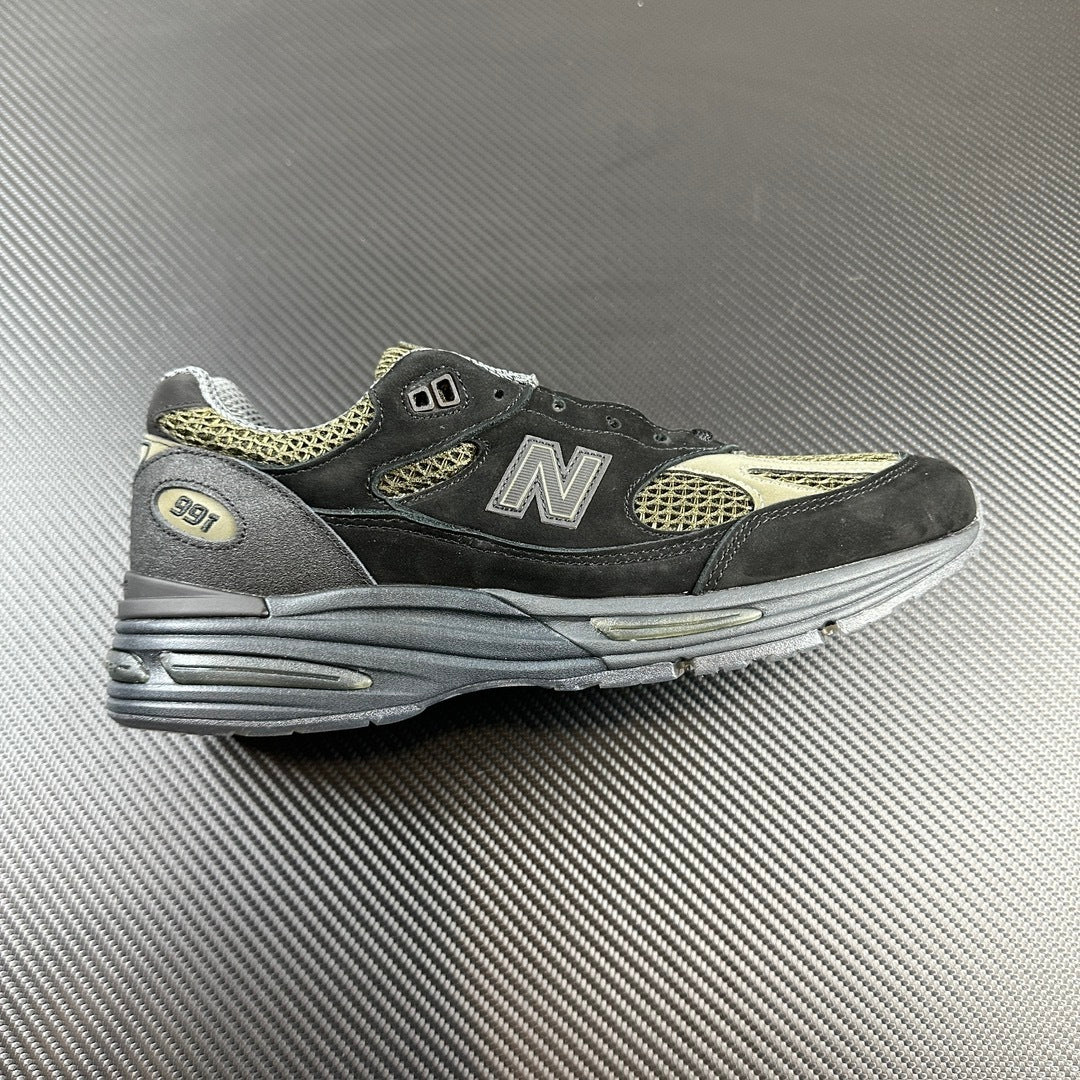 990 Black Olive