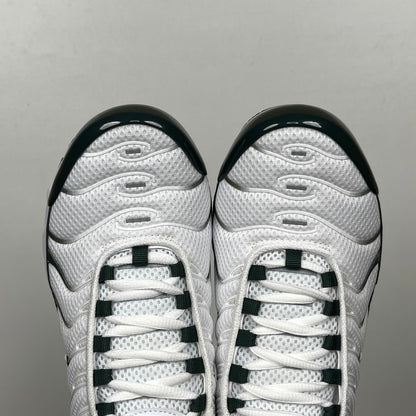 TN White Vintage Green