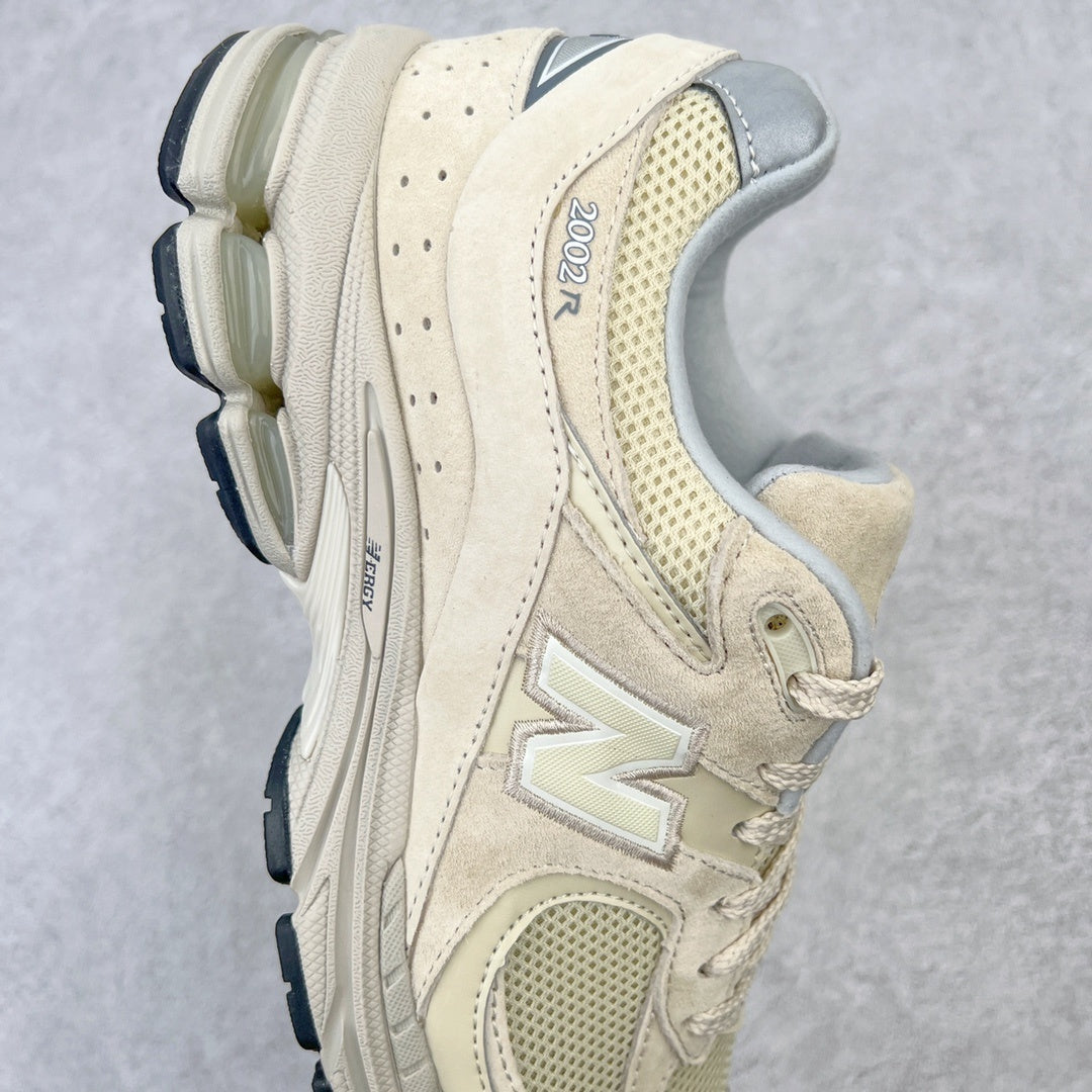 2002R Creme