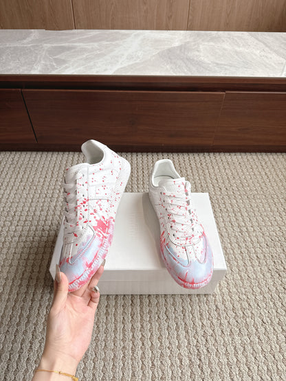 Maison Paint Pink LIght Blue Sole