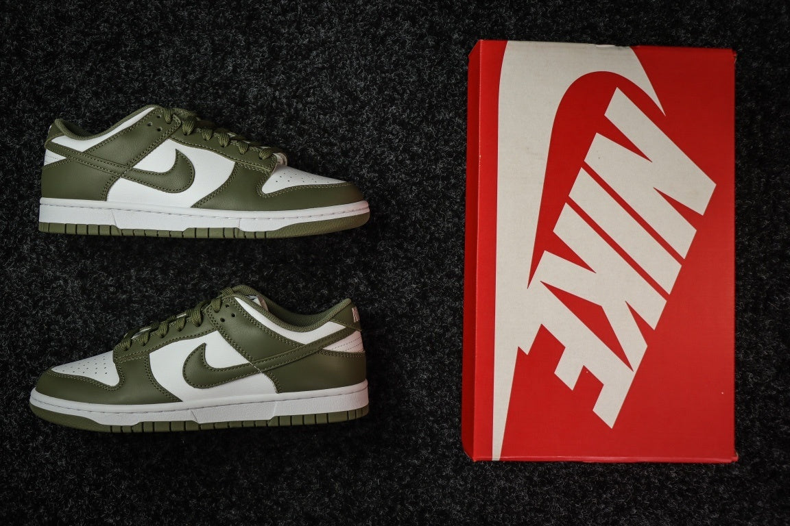 Dunk SP Medium Olive