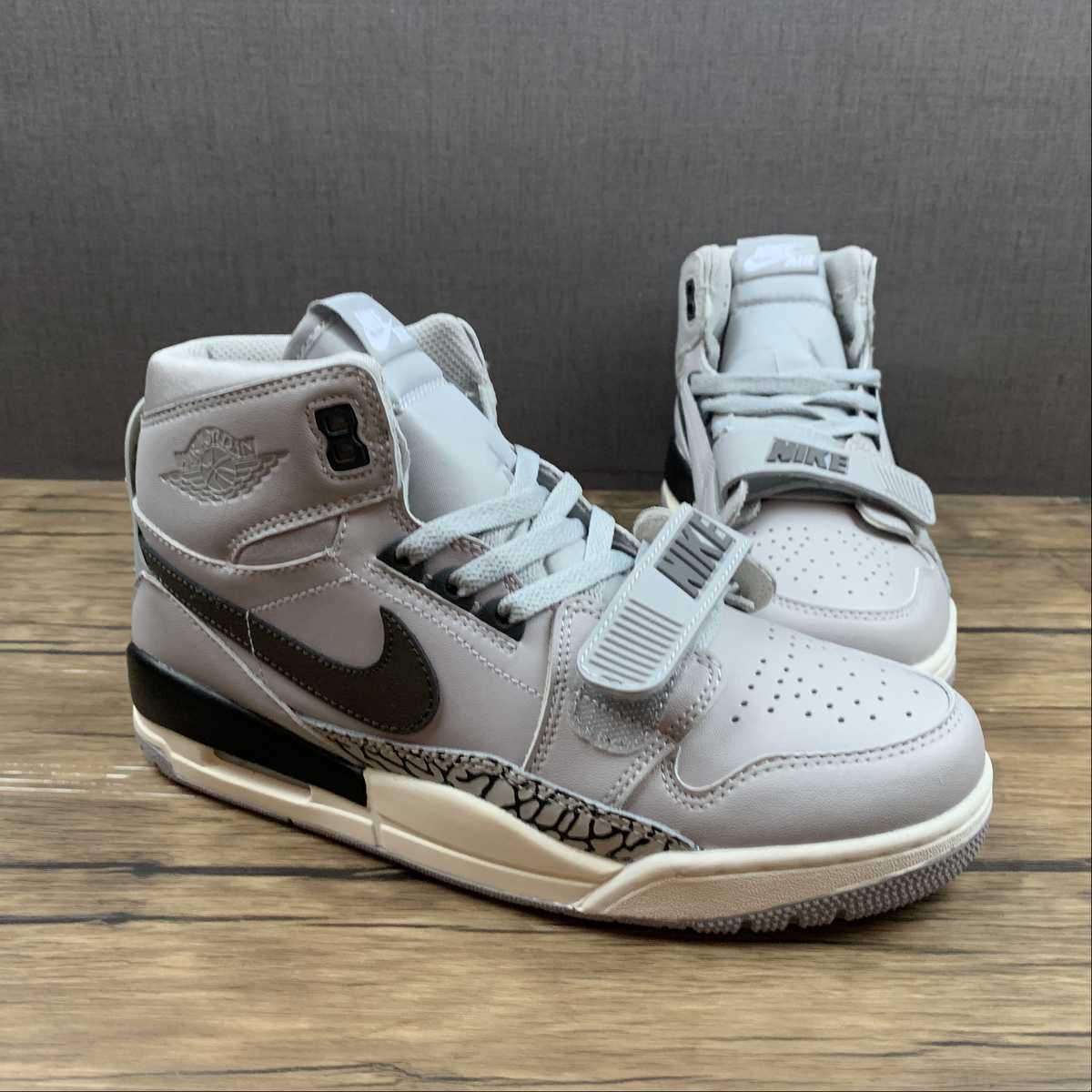 Legacy 312 Wolf Grey