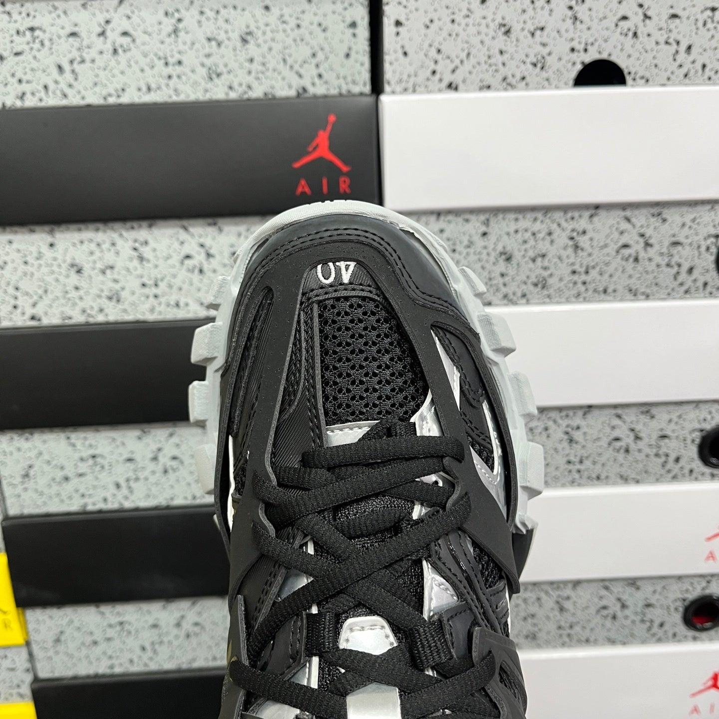 BLG Track Black Silver
