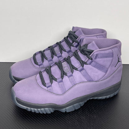 AJ11 Low Purple