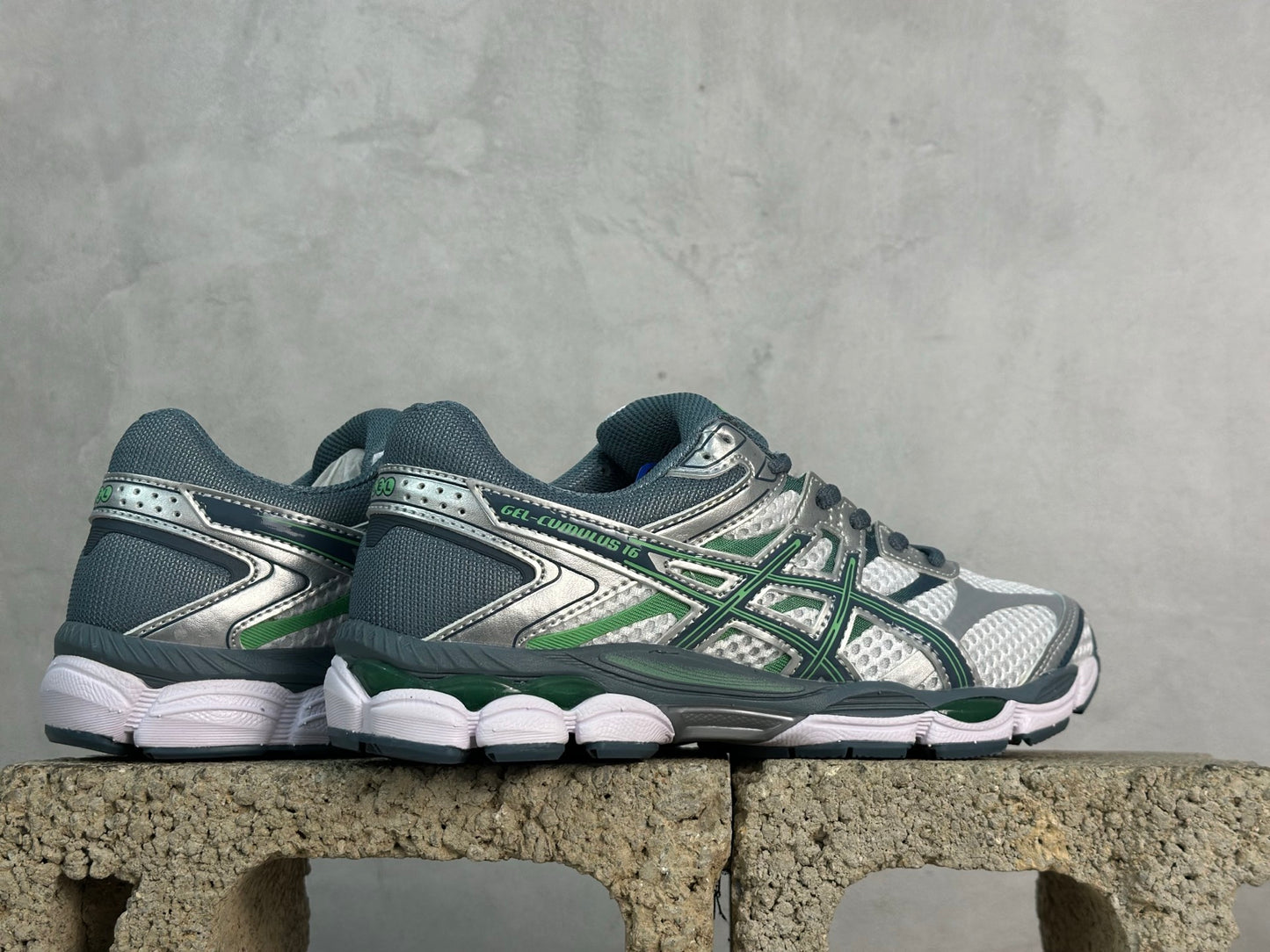 Gel-Cumulus Green and Silver
